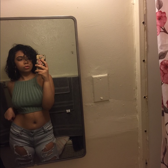 Meet the Posher Other - Meet your Posher, Natalie